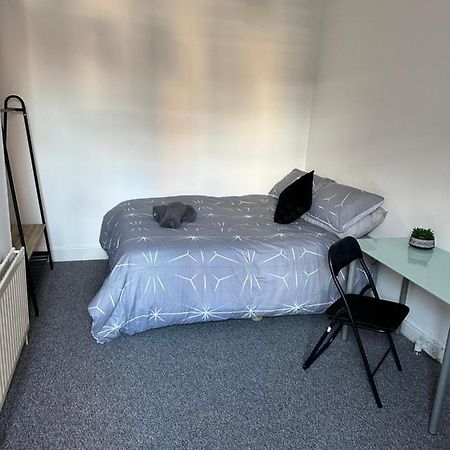 Tiye Estates Short Stay Stoke-on-Trent Екстериор снимка
