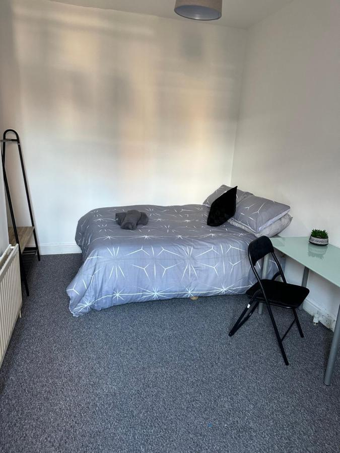 Tiye Estates Short Stay Stoke-on-Trent Екстериор снимка